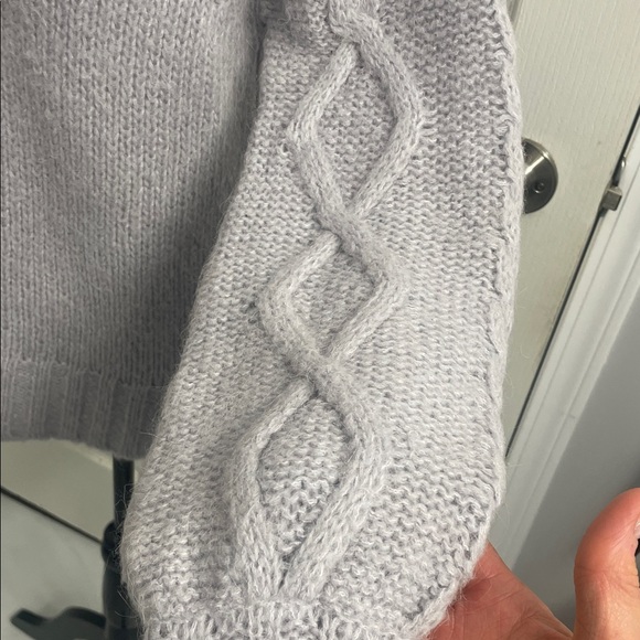 Cocogio Sweater Cozy Lt. Gray Mock Neck Cable Knit Sleeves OS Relaxed FitSz S - Picture 5 of 12